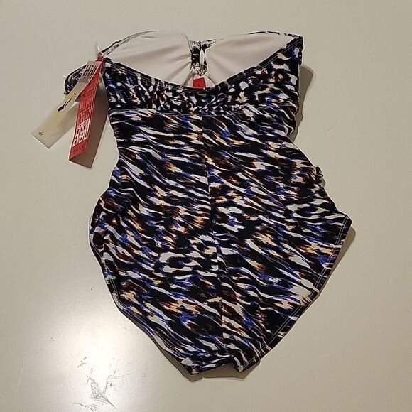 $188 SPANX REMOVEABLE STRAP CHEETAH ANIMAL PRINT ONE PIECE SWIMSUIT 8 MEDIUM NWT - Picture 3 of 16